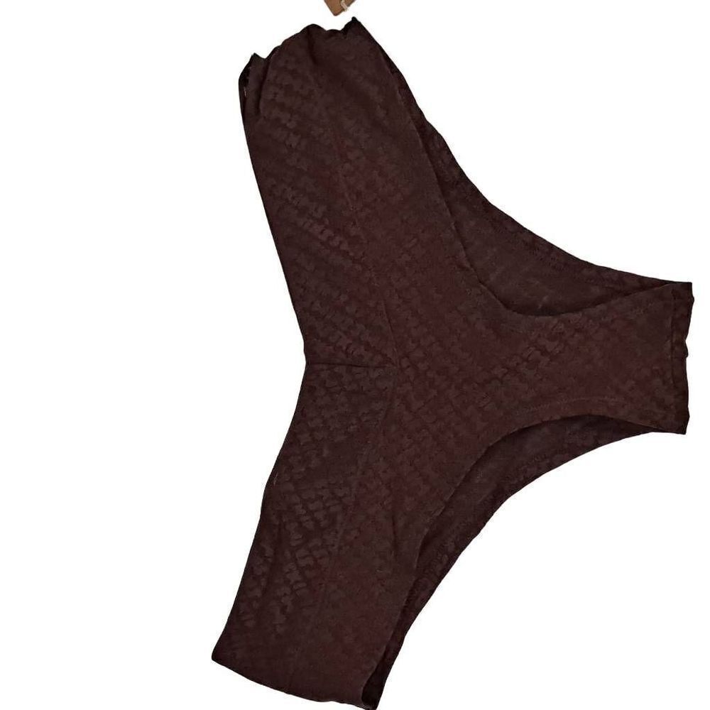 ‎Skims  panty NWT